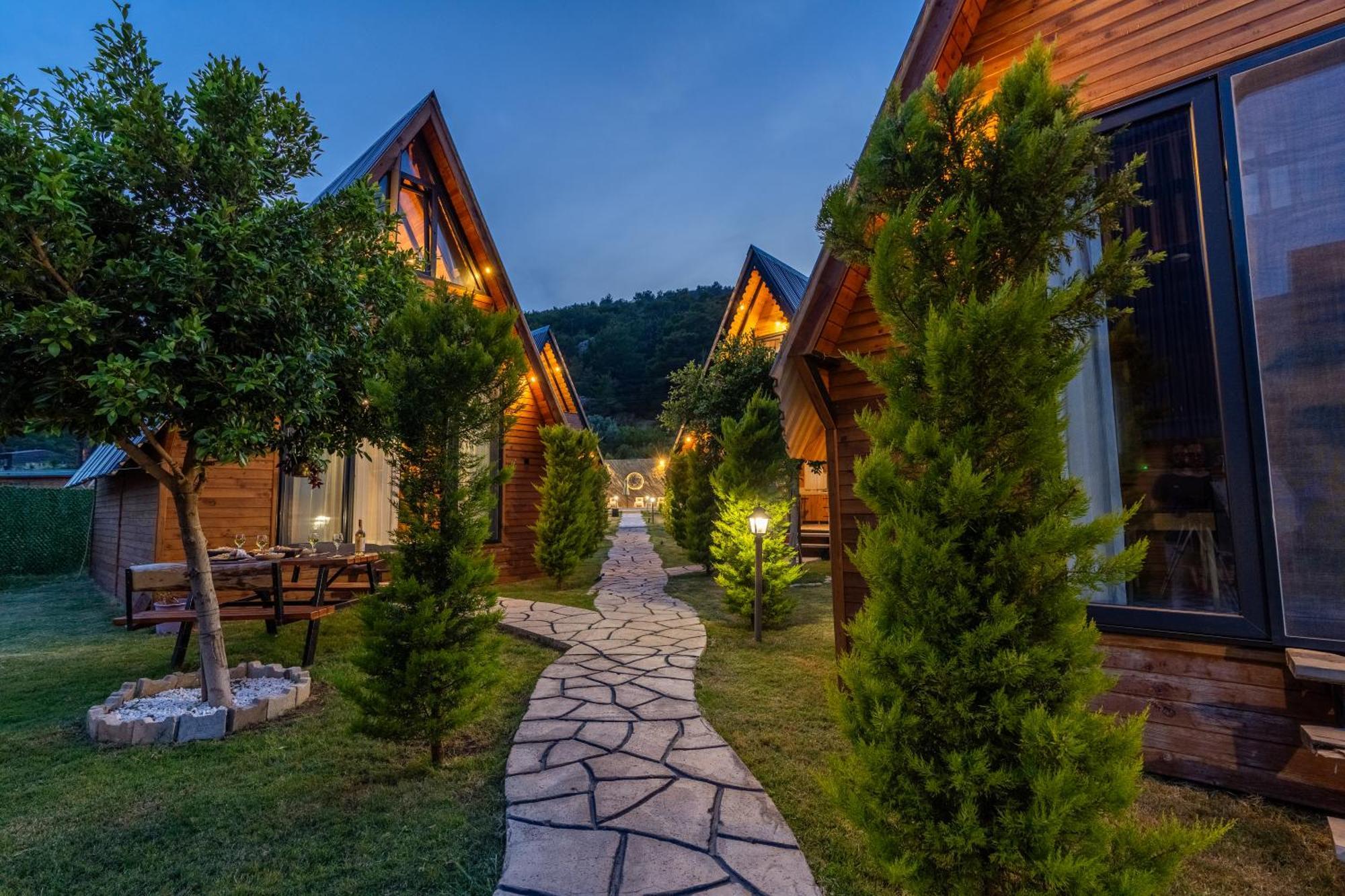 Karaoez Sapphire Bungalows Kumluca Exteriör bild