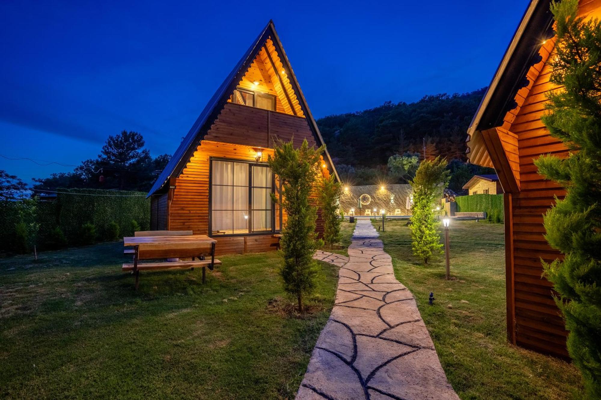 Karaoez Sapphire Bungalows Kumluca Exteriör bild