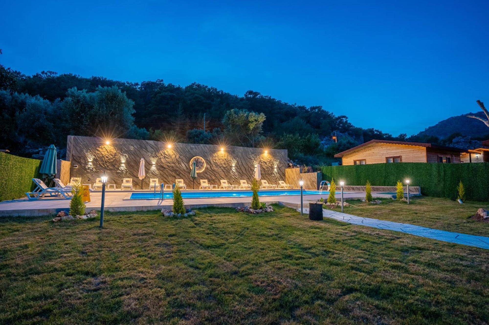 Karaoez Sapphire Bungalows Kumluca Exteriör bild