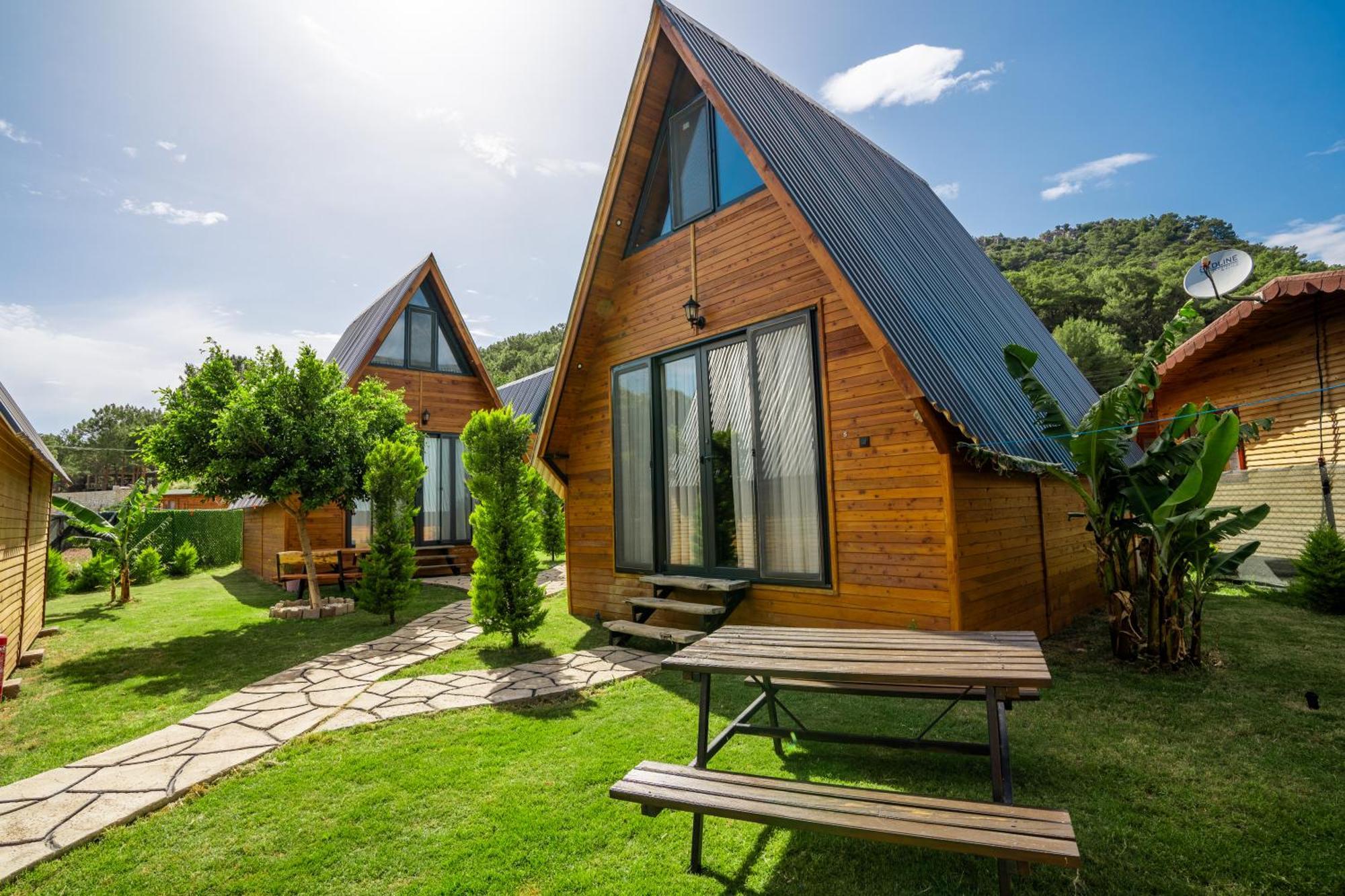 Karaoez Sapphire Bungalows Kumluca Exteriör bild